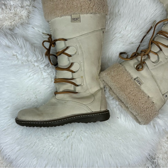 UGG Women's Tan Shearling Lace-Up leather Boots - Picture 9 of 11